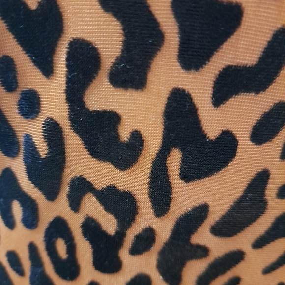 In Bloom Leopard Print In Crushed Velvet Sexy Nightie Size SP - Picture 4 of 15
